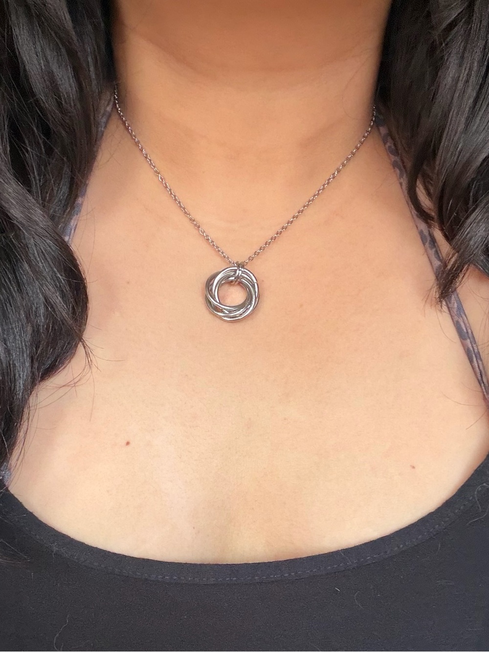 Silver Interlocking Circle Pendant Necklace Gothic